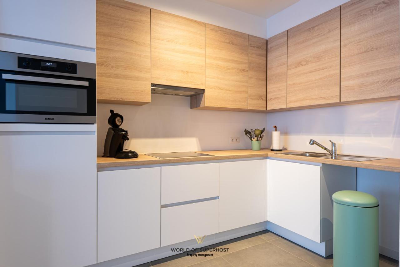 Spacious Apartment Closeby The Sea Up To 6 People! Oostende Ngoại thất bức ảnh