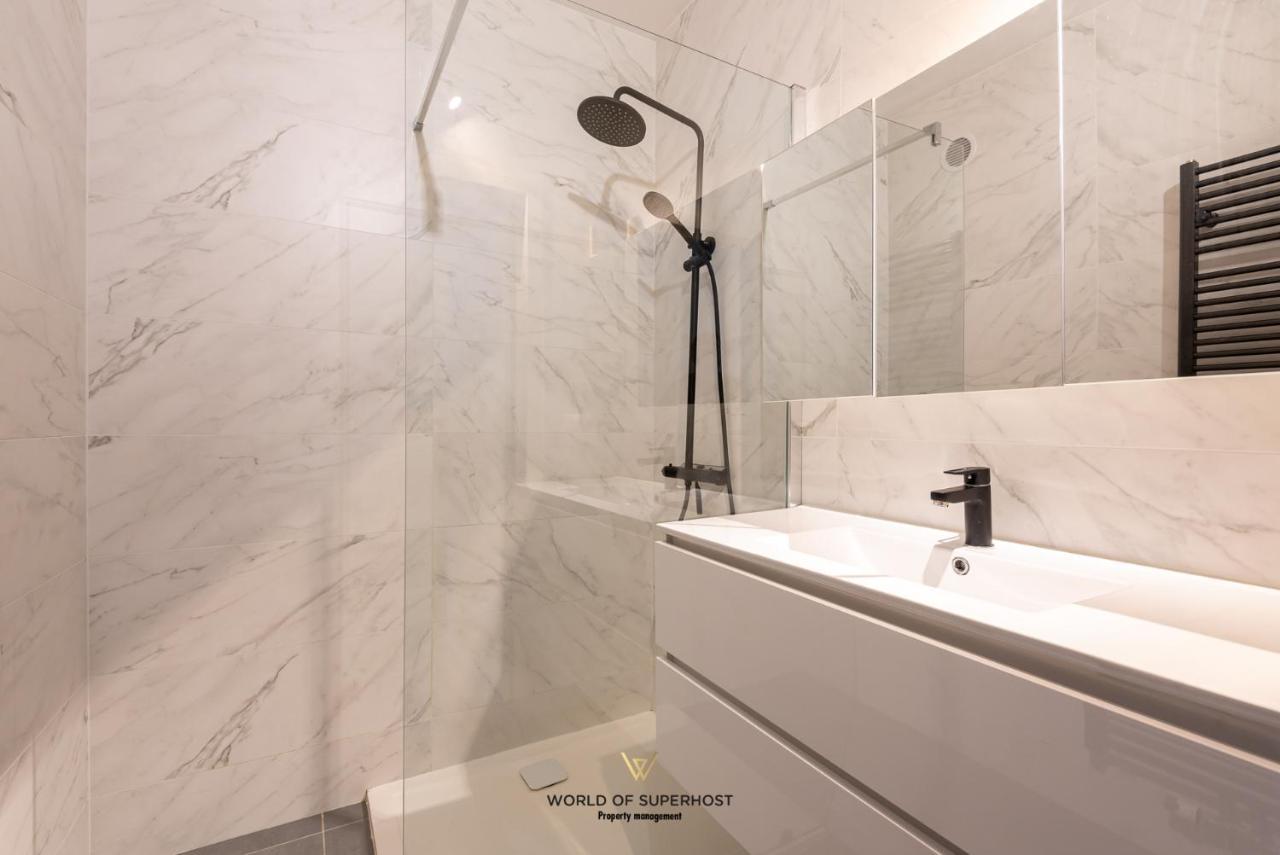 Spacious Apartment Closeby The Sea Up To 6 People! Oostende Ngoại thất bức ảnh